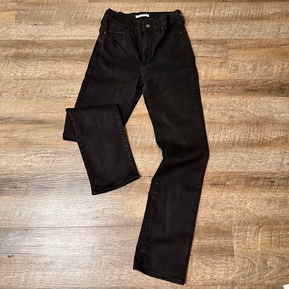 Black Straight-Leg Levi Jeans - Picture 4 of 6